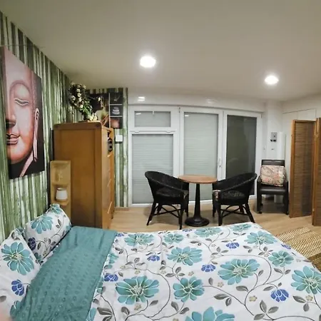 Zen Atomium Et Palais De L'exposition *