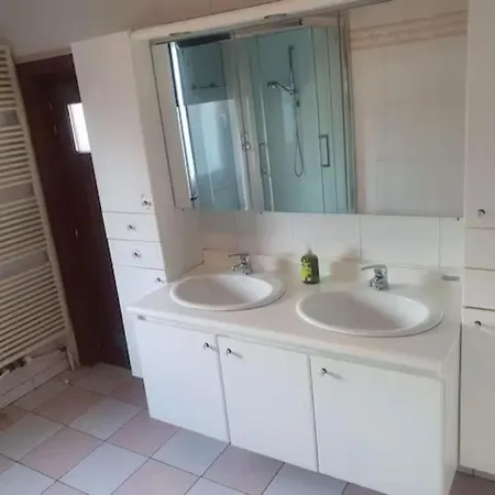 Guest house Beautiful, Renovated Fully Self Contained *