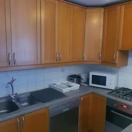 Beautiful, Renovated Fully Self Contained Affittacamere Bruxelles