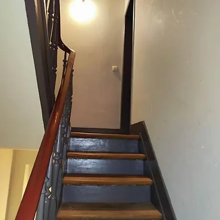 Studio Entier Avec Balcon - Tour Et Taxis