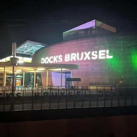 Apartment Studio Entier Avec Balcon - Tour Et Taxis Brüssel
