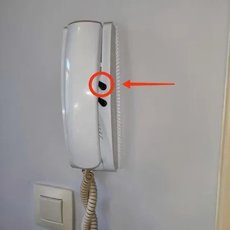 Appartamento Studio Entier Avec Balcon - Tour Et Taxis Bruxelles