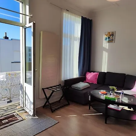Studio Entier Avec Balcon - Tour Et Taxis * Brüssel