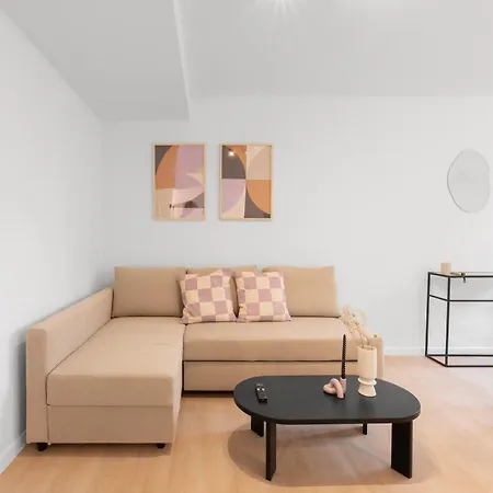 New Apartment. Ue - Center