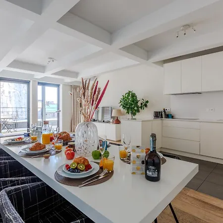 Sweett - Stassart Apartmán