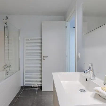 Sweett - Stassart * Brusel