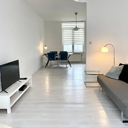 Apartamento Wit Ii, Near Metro, Train N7670 *