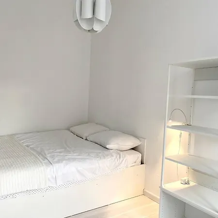 Wit Ii, Near Metro, Train N7670 *