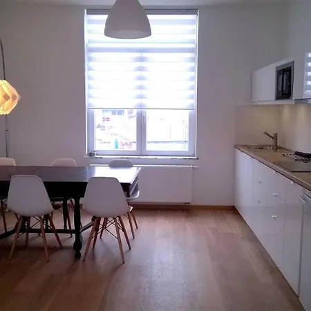 Almost White, Near Train, Metro N7688 *