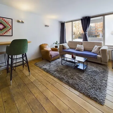 Apartman Studio Near Place Stephanie
