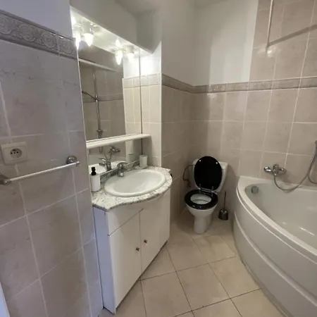 Apartman Lumineux Dans Un Quartier Anime #2 Brüsszel