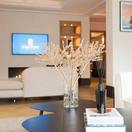 Luxury: 3br, Prime Location *