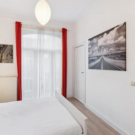 Lantsheere 11 - Self Check In By Homenhancement