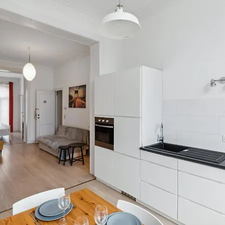 Lantsheere 11 - Self Check In By Homenhancement *