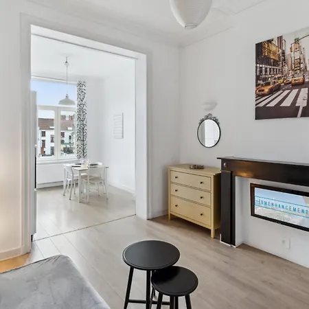 Apartamento In Brussels, Lantsheere By Homenhancement Sa