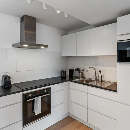 Appartement In Brussels, Lantsheere By Homenhancement Sa *