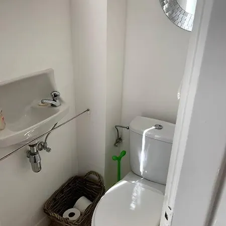 Belle Etage A Stockel With Charming Patio Apartamento Bruselas