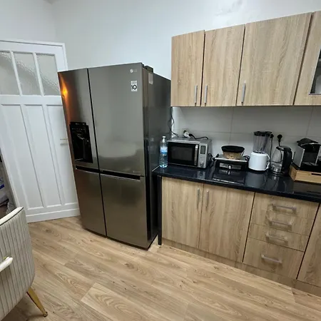 Apartamento 2 Luxueuse A Jette *