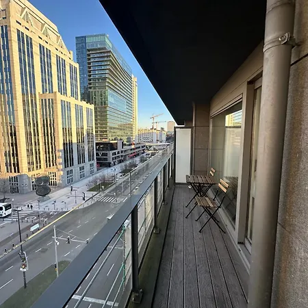 2 Bedroom In Center With Balcony Bruksela