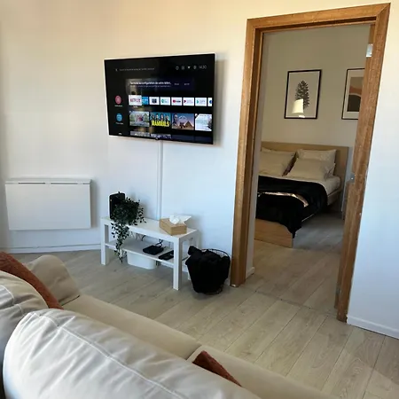 Immeuble Au Coeur De : Vivez L'experience Unique De La Rue Verbist Apartment *