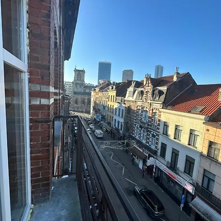 Immeuble Au Coeur De : Vivez L'experience Unique De La Rue Verbist Brüsszel