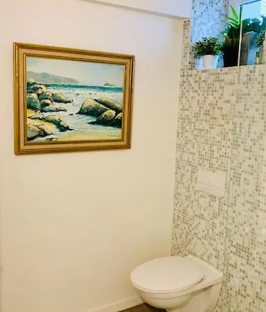 Peaceful House & Garden Hotel Brussels
