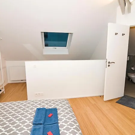 Family Duplex Getaway - Perfectly Positioned For Adventures