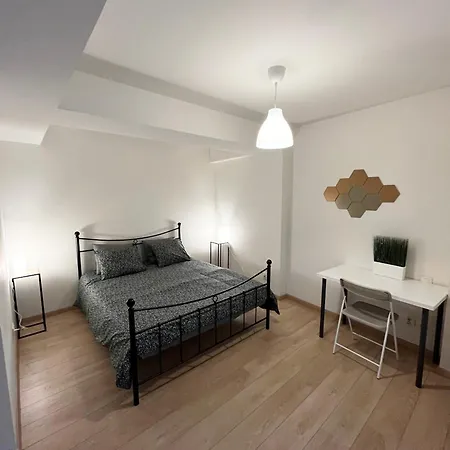 Elegant Flat - Center Of Apartment