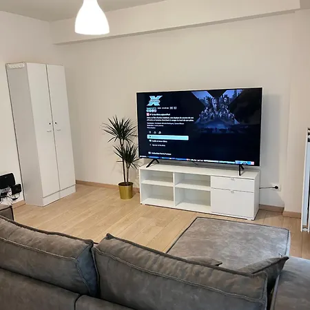 Elegant Flat - Center Of *