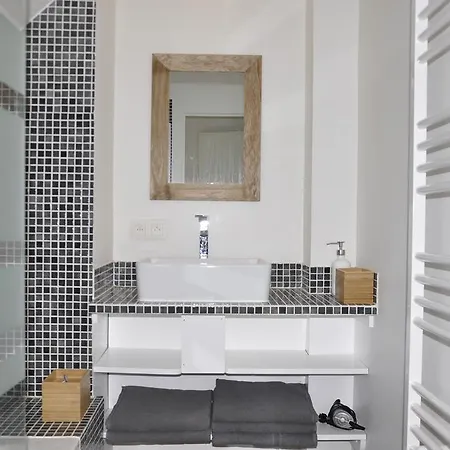 Trendy Penthouse Flat *