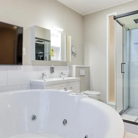 Smartflats - Midi 33 Apartment Brussels
