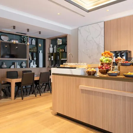 Hotel Marriott Grand Place 4*