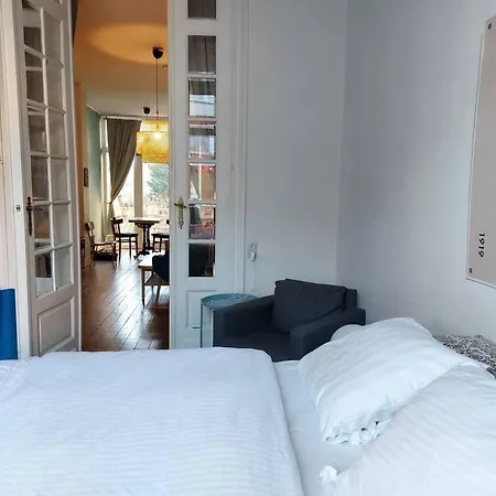 Chatelain Apartment