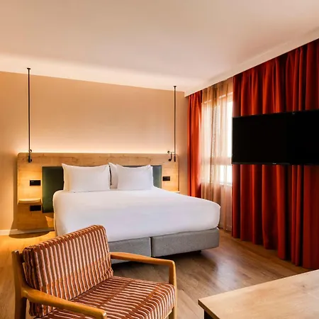 Otel Hilton Garden Centre 4*