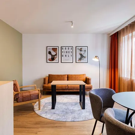 Hilton Garden Centre 4*