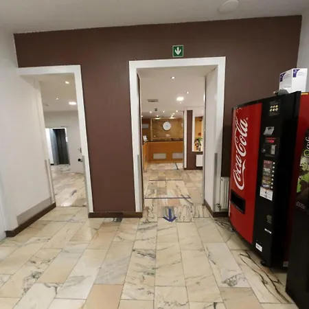 Hotel De France 3*