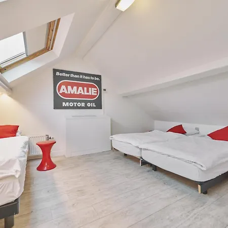 The Legacy By 2go4 Center Ostello *