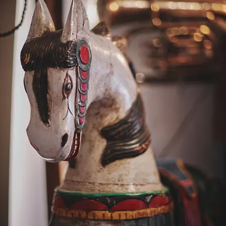 Hostel The Legacy By 2go4 Center *