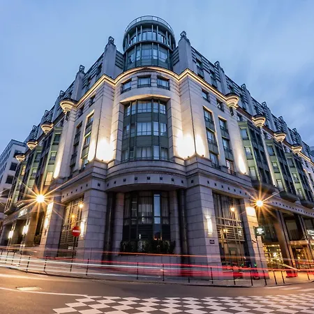 Radisson Collection Grand Place 5*