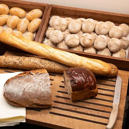 Stanhope By Thon Отель