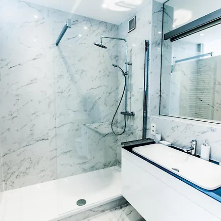 Magnifique Penthouse 3 Et Terrasse Sur L'avenue Louise 布鲁塞尔