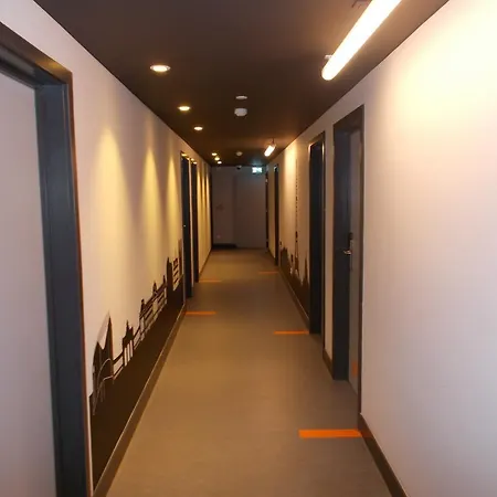Brxxl 5 Centre Hostel *