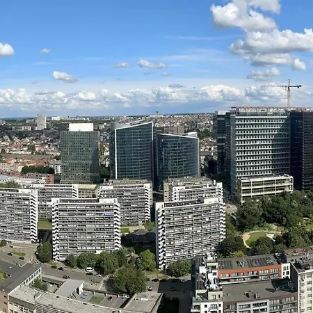 Romantique Dans Le Ciel Bruxelles