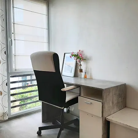 Maison Confortable A Proximite De L'atomium Апартаменты