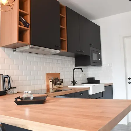 Fontainas Apartment