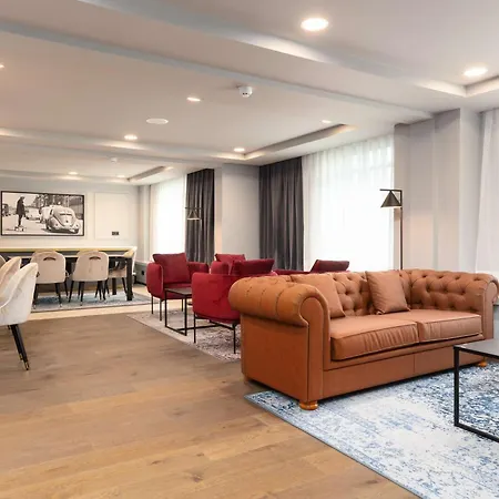 Radisson Collection Grand Place Hotel