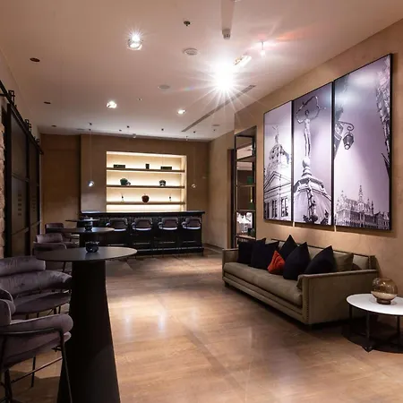 Radisson Collection Grand Place Hotel 5*