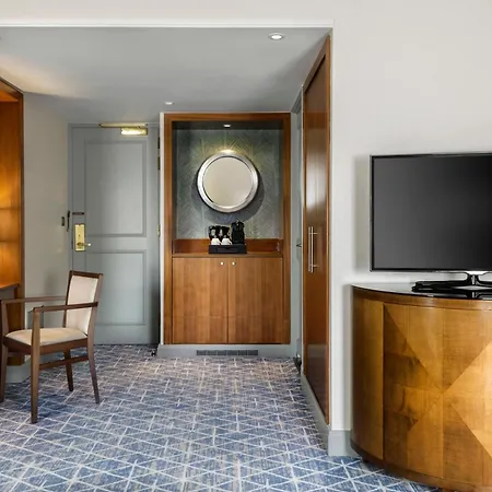 Warwick Grand-place Hotel