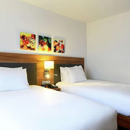 Hilton Garden Centre Hotel 4*