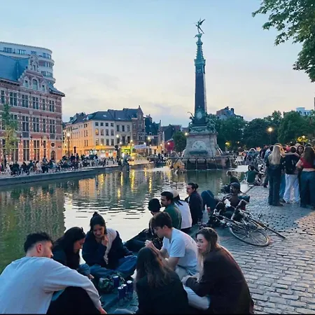 Down-town 1 Bedroom Flat アパート *